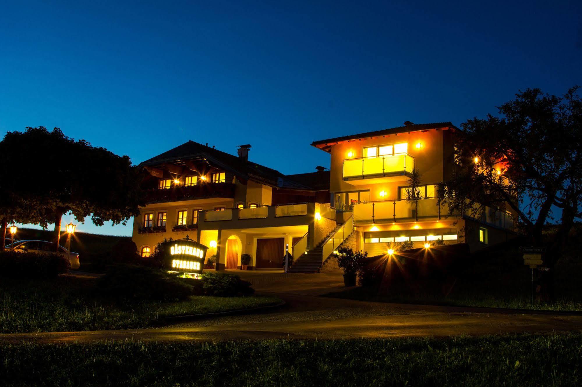 Gaestehaus Stabauer Mondsee Exterior foto