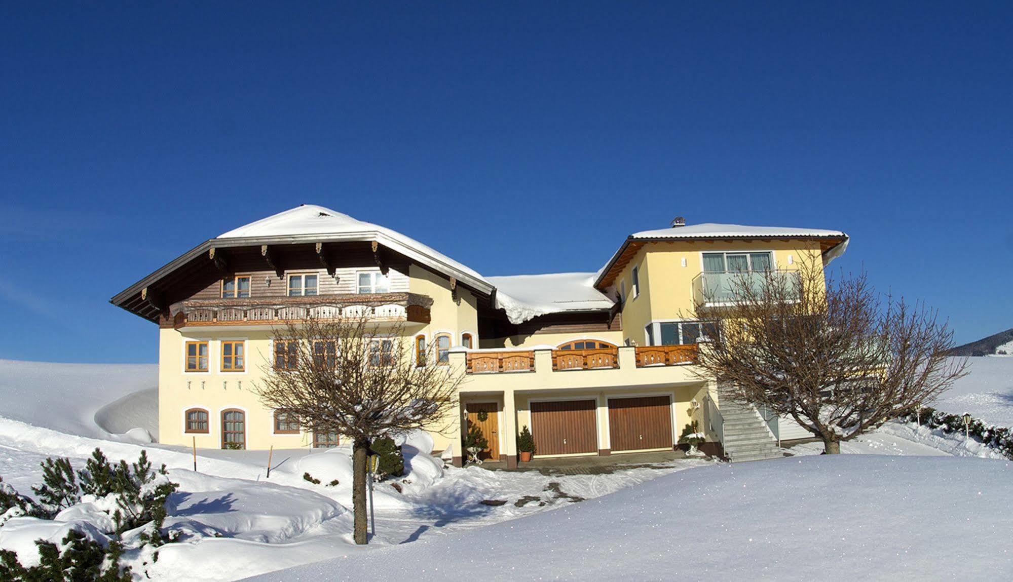 Gaestehaus Stabauer Mondsee Exterior foto